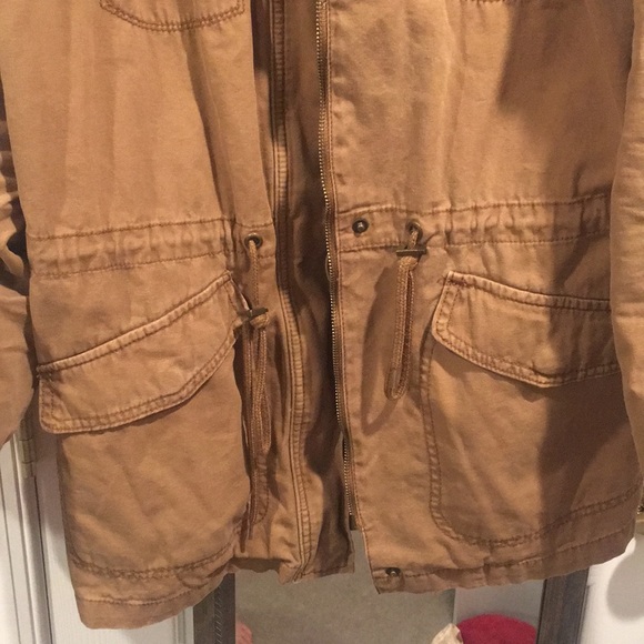 Tan bomber jacket - Picture 3 of 6